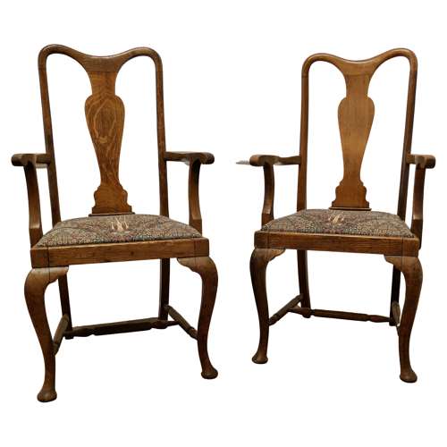 Pair of Queen Anne Style Oak Carver Chairs a Lovely Looking Pair