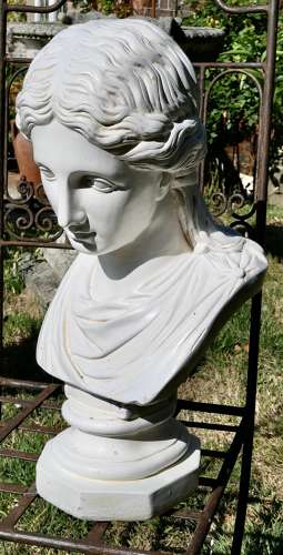 Good Large Bust of a Roman Lady in the Pre-Raphealite Style