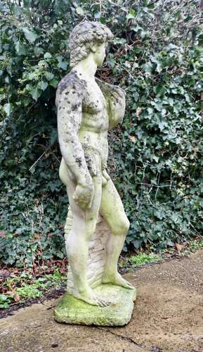 Weathered Cast Statue of Michelangelo's David A lovely piece for the garden