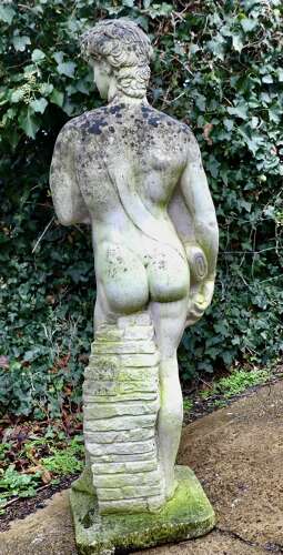 Weathered Cast Statue of Michelangelo's David A lovely piece for the garden