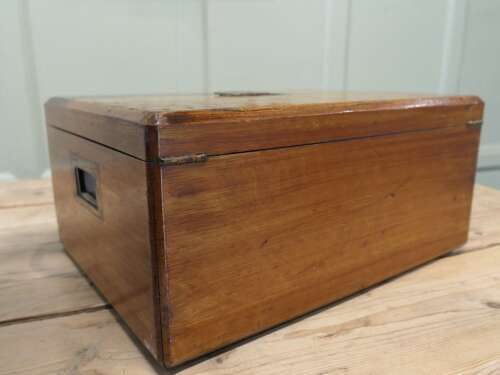 Victorian Oak Presentation Box