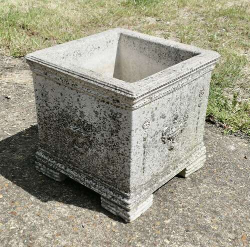 Well Weathered Large Square Garden Planter This is a good piece it is set on chunky feet