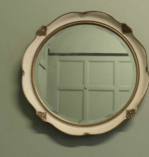 French Round Art Deco Wall Mirror in Gilt and Cream This very attractive Mirror has a