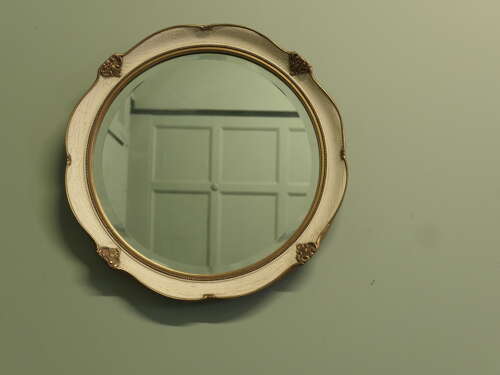 French Round Art Deco Wall Mirror in Gilt and Cream This very attractive Mirror has a