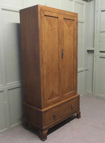Art Deco Gentleman’s Wardrobe Compactum This is a good Stylish piece