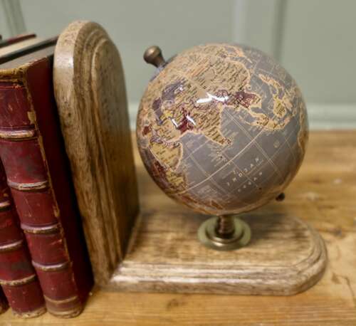 A Set of Bookends for the Geography Student   A very attractive pair