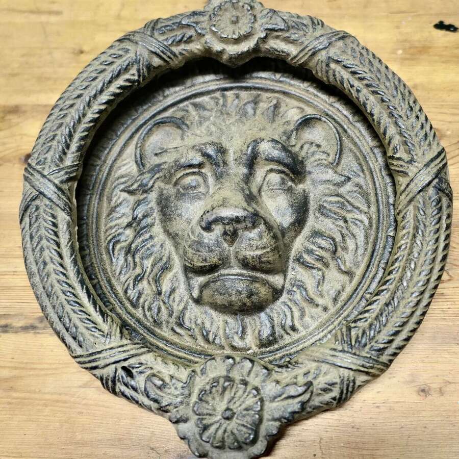 Large Gothic Lion&rsquo;s Mask Iron Door Knocker   This is a superb door knocker, the handsome L