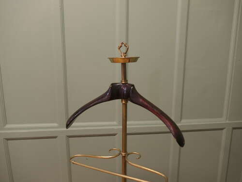Very Stylish Brass Gents Valet, Suit Hanger, Mannequin A very useful piece, the hanger or